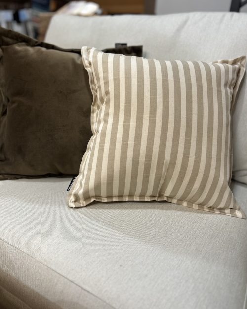 Almohadon rayas beige